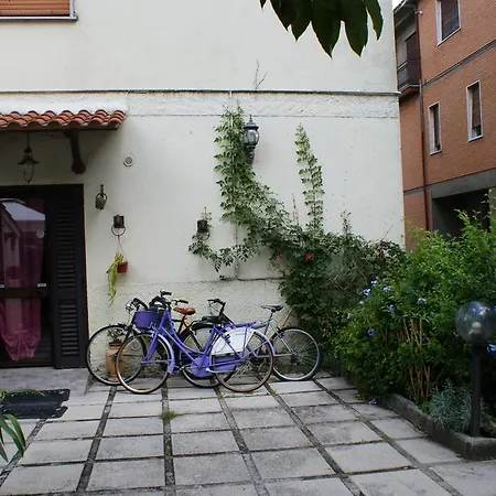 B&B Al Porto Bed & Breakfast Marta